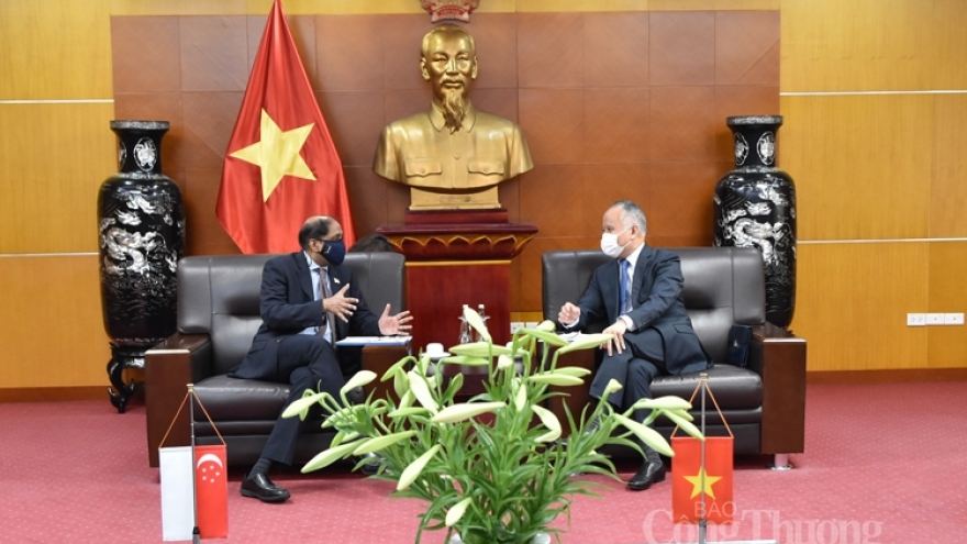 Singapore, Vietnam work to promote intra-ASEAN co-operation